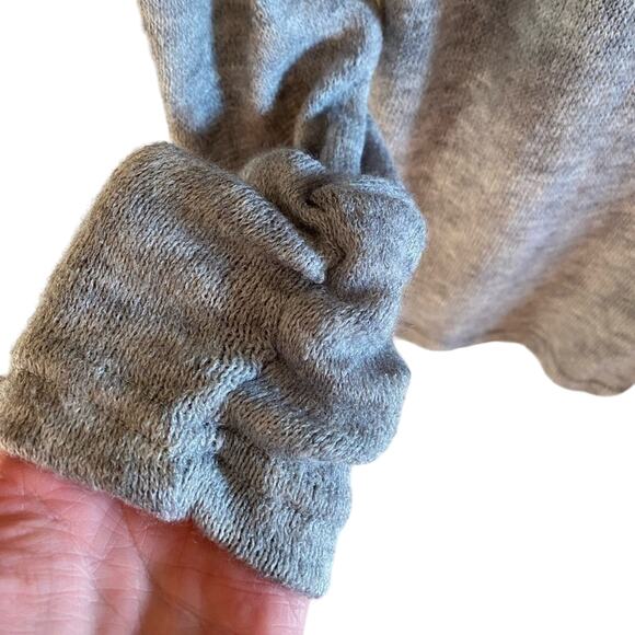 Dressfo NWT Hooded Gray Sweater Medium - Picture 3 of 6
